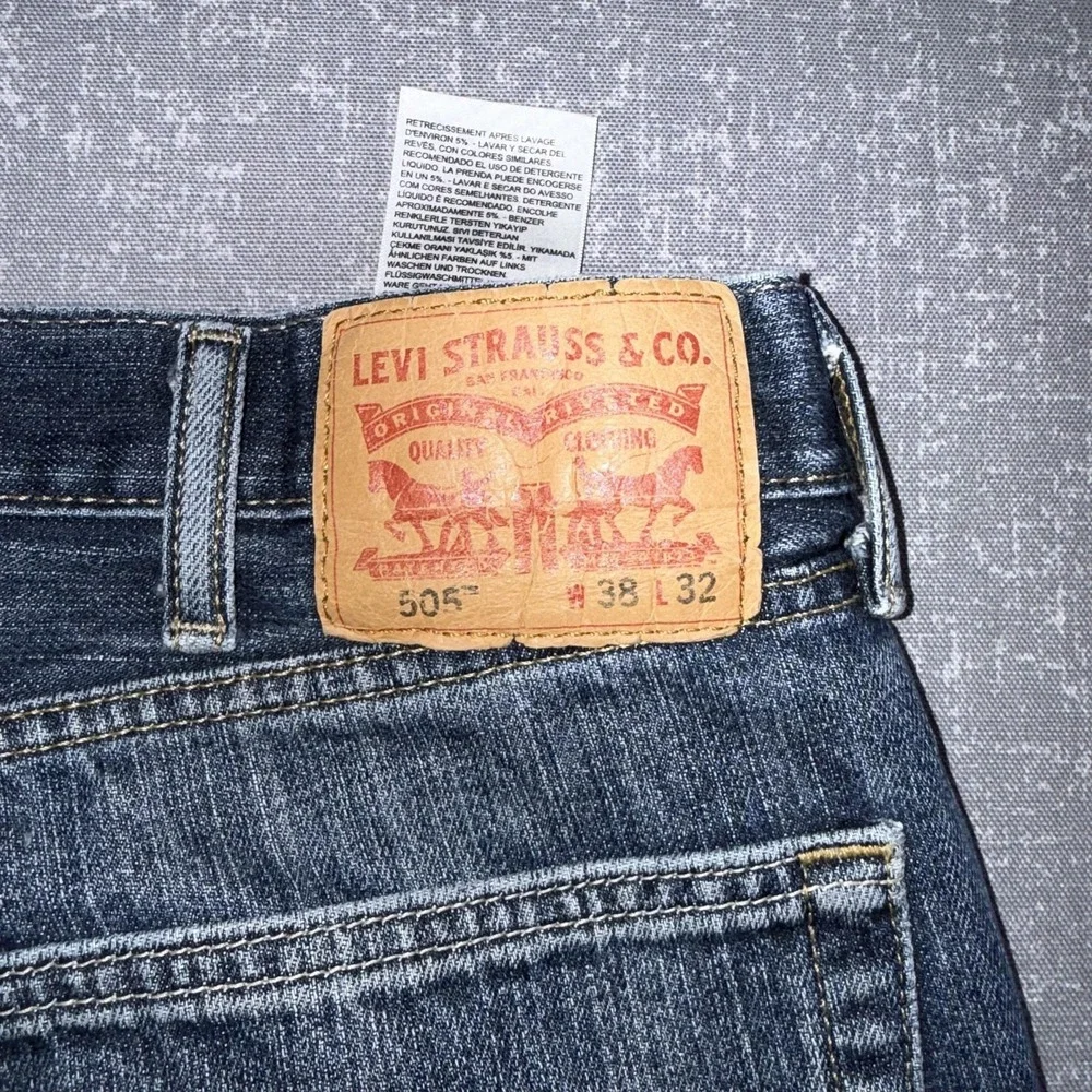Levis levis 505